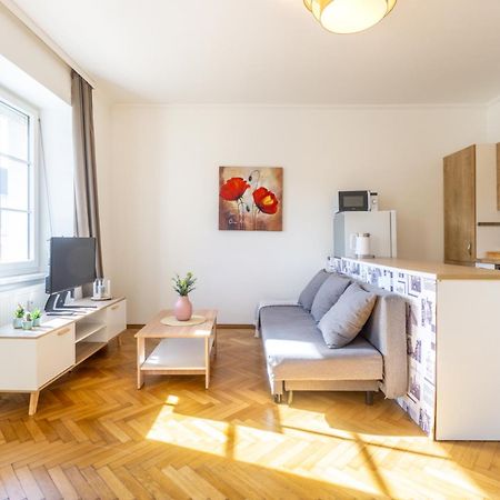 Next To Stadion, Near To Lainzer Tiergarten Apartment Viena Exterior foto